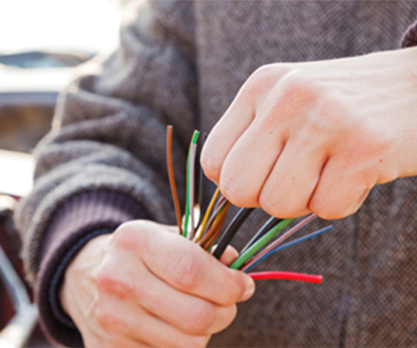 【珠江電纜】兒童居家安全用電的小知識(shí)！